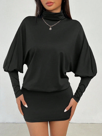 NOIRÉ MINI DRESS