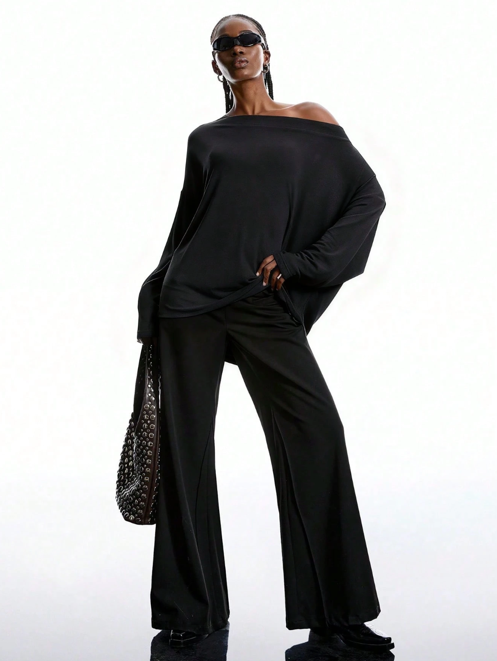 NOIRÉ LACE BACK TOP